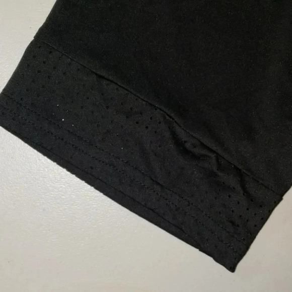 Avia NWT M‎ blk performance top - Picture 5 of 5